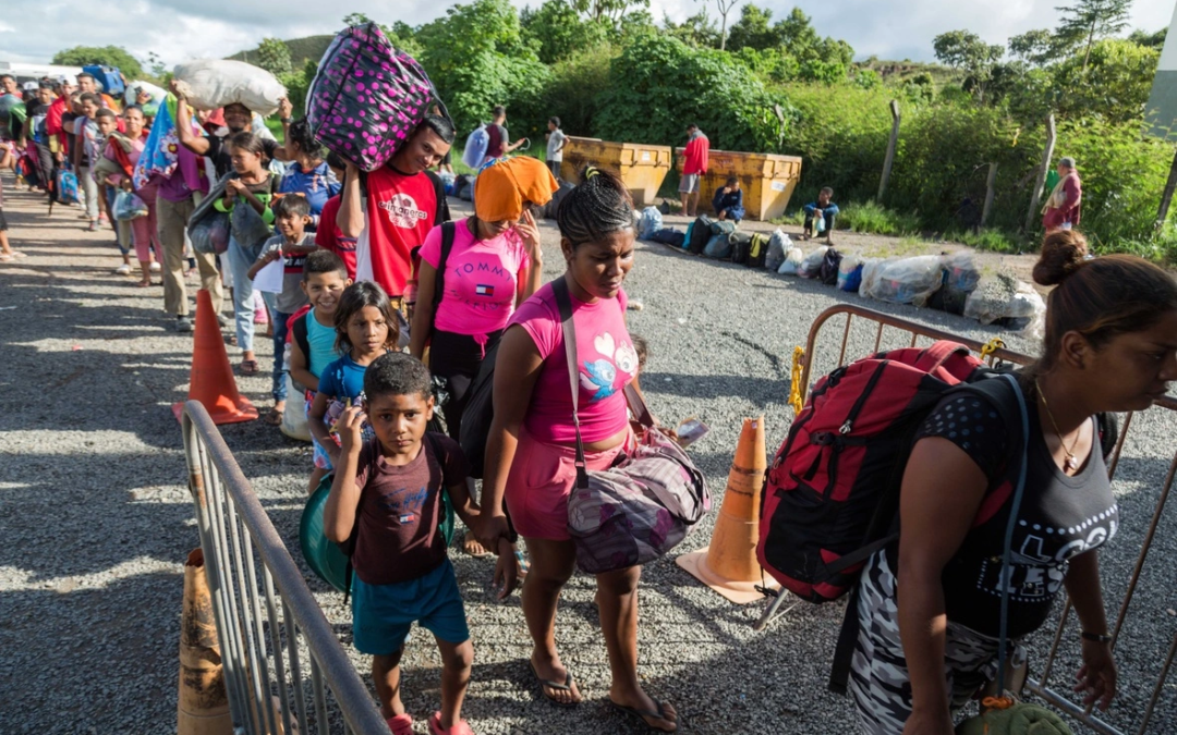 La CIDH publicó su informe sobre “Migrantes y Refugiados de Venezuela”, abordando las causas del desplazamiento forzado del país